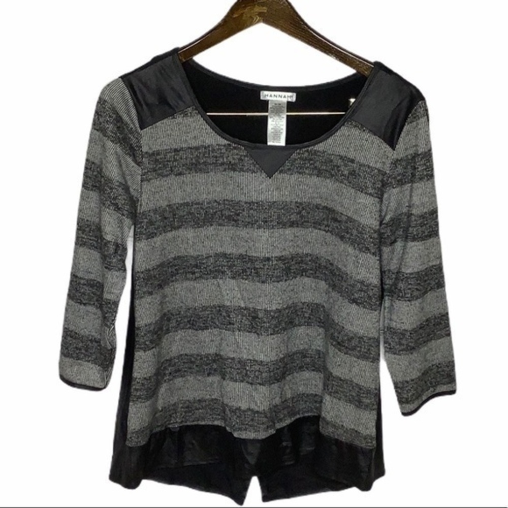 HANNAH black stripe split back top